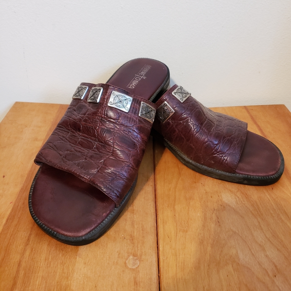 Minnetonka brown leather sandals with silver embellishments size 9